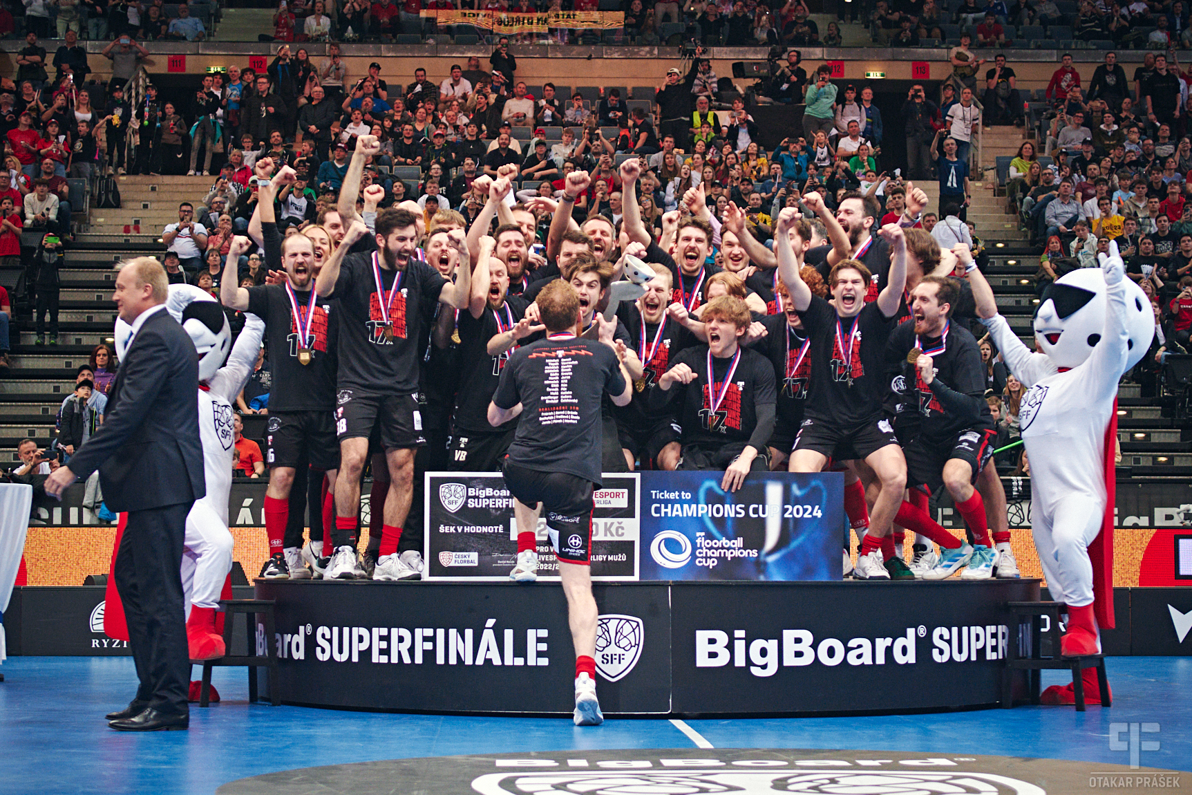 16.04.2023- O2 Aréna Praha - Superliga Muži - Superfinále 202